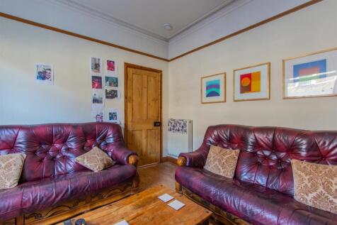 Flora Street 29-4.jpg