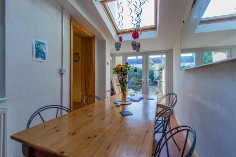 Flora Street 29-6.jpg