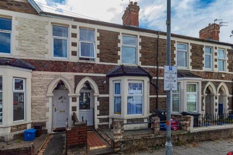 Llantrisant Street 3-1.jpg