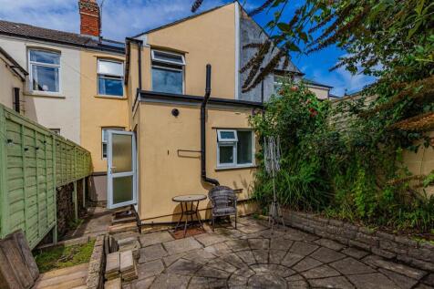 Llantrisant Street 3-3.jpg