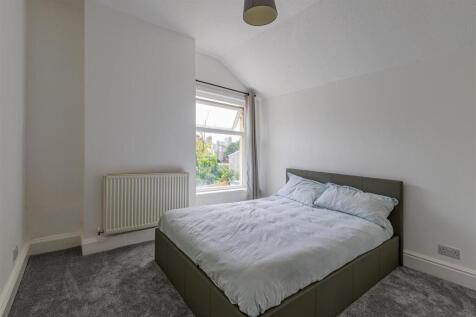 Llantrisant Street 3-4.jpg