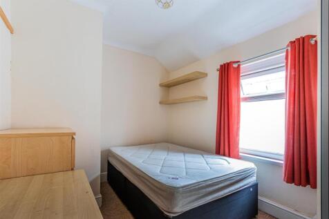 Malefant Street 77-18.jpg