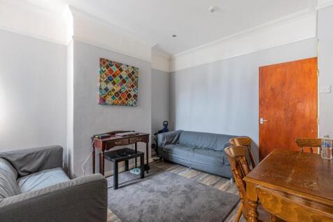 Brithdir Street 82-3.jpg