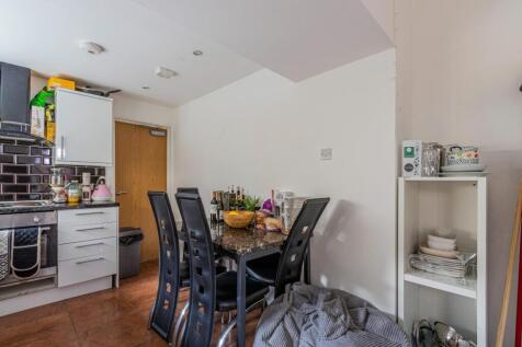 Mundy Place 9-13.jpg