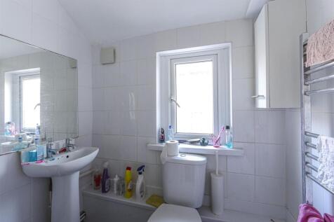 Dogfield Street 57-4.jpg