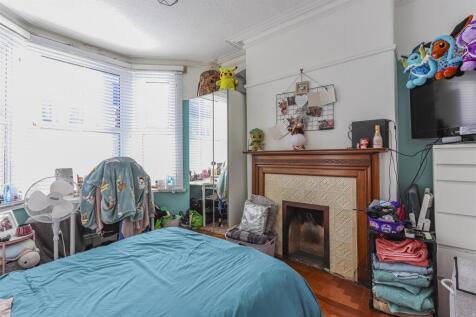 Dogfield Street 59-2.jpg