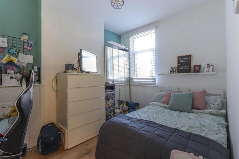 Dogfield Street 59-3.jpg