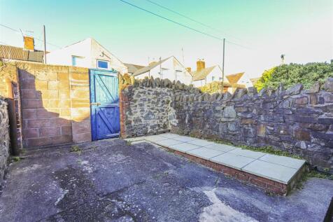 Dogfield Street 59-8.jpg