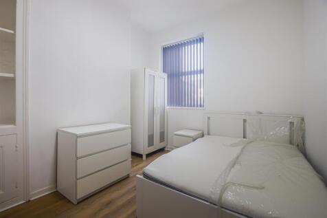 Mackintosh Place 30-2.jpg