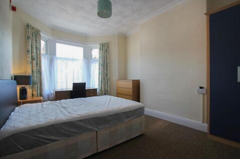 45 Cosmeston Street LR-11.jpg