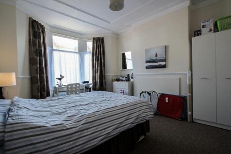 45 Cosmeston Street LR-7.jpg