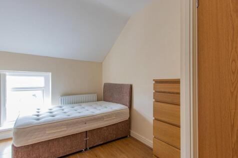 Colum Road 69, 5-3.jpg