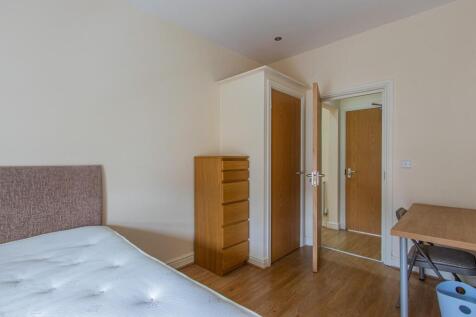 Colum Road 69, 5-4.jpg