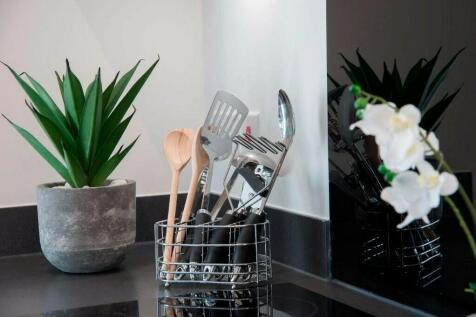 KITCHEN DISPLAY2