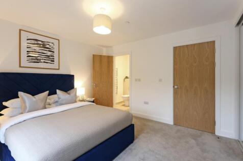Cavalry 2 bed Mas...
