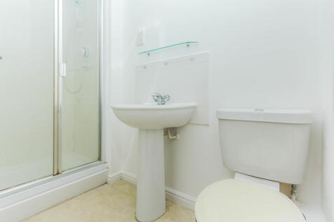 En suite Shower R...