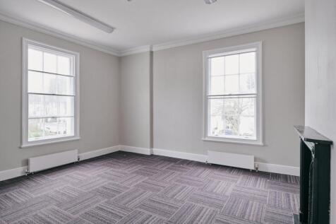 INTERNAL_DSC_0253_240313_BAR_42 Calthorpe Rd_HI 