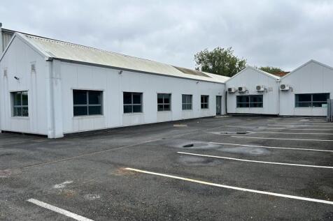 Ground Floor yard/parking