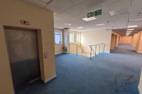 first floor 78 New Road-13.jpg