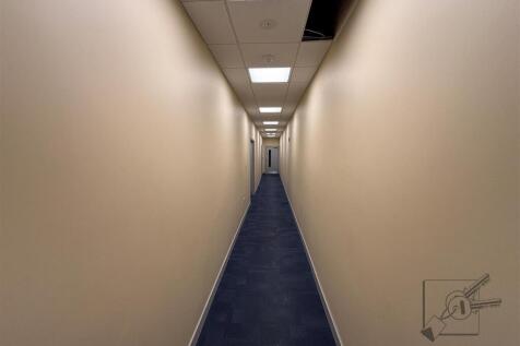 first floor 78 New Road-09.jpg