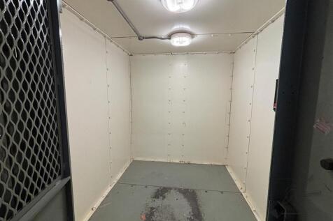 first floor 78 New Road-18.jpg