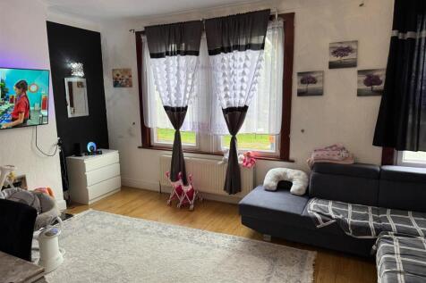 Living room.jpg