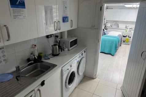 Kitchenette.jpg