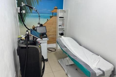 Treatment room.jpg