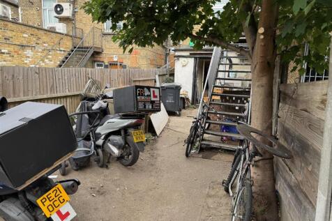 Rear yard.jpg