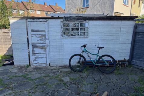 Garage 2.jpg