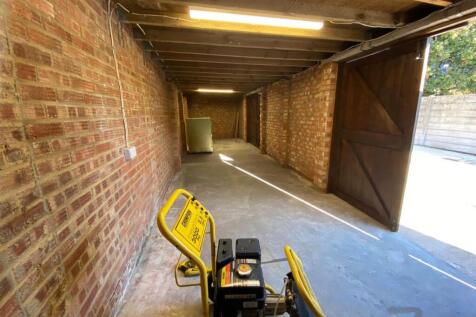 PHOTO-2025-10-24-19-14-20 (5).jpg