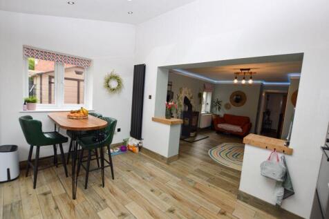 Kitchen/Lounge