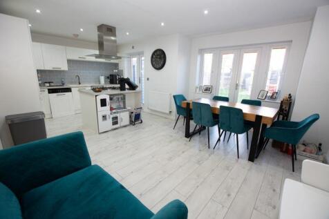 Kitchen/Dining/Family