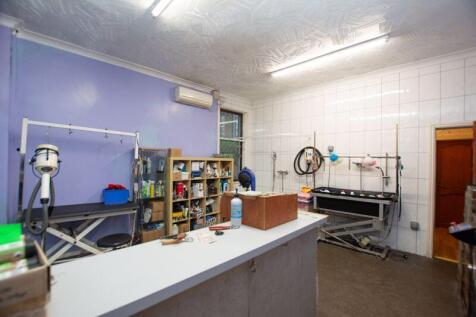 Commercial unit 