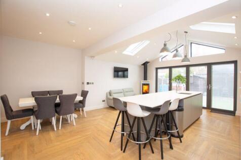 Kitchen/Family/Dining