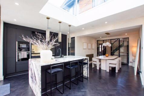 Kitchen/Family/Dining