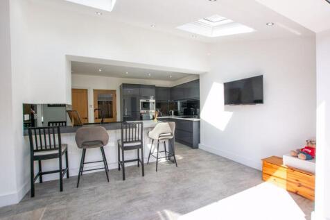 Kitchen/Dining/Family