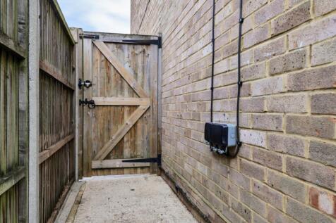 ef3d29bd-45fc-4c0e-8c9a-3ec1381f6227