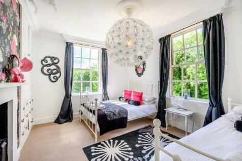 8509411-interior28.jpg