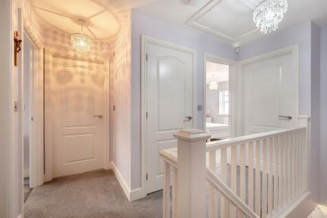 8587310-interior32.jpg