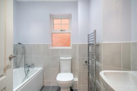 8587310-interior42.jpg