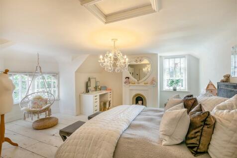 8599223-interior31.jpg