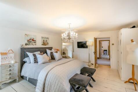 8599223-interior32.jpg
