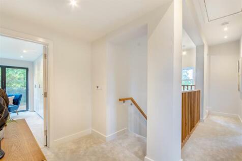 8623752-interior30.jpg