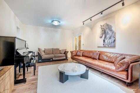 8624897-interior07.jpg