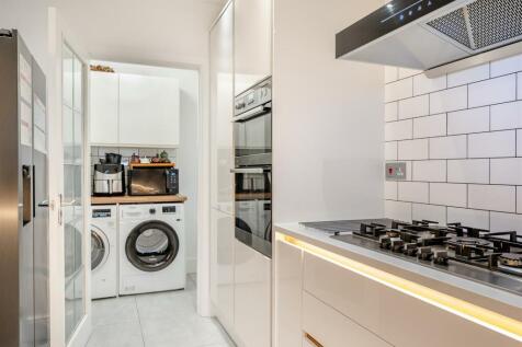 8624897-interior09.jpg