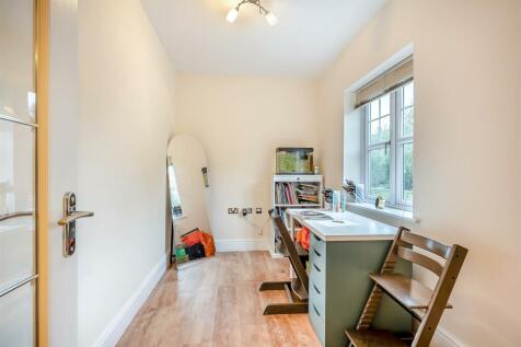 8624897-interior02.jpg