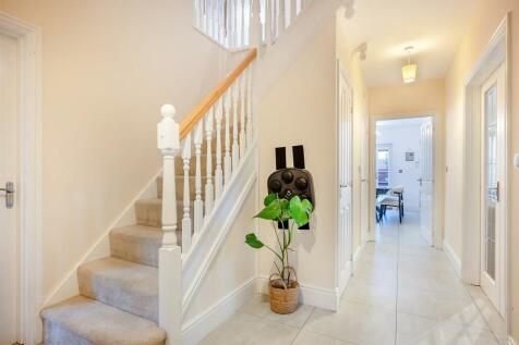 8624897-interior01.jpg