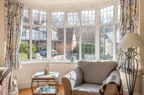 8638834-interior04.jpg