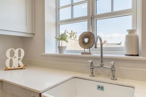 8641659-interior24.jpg